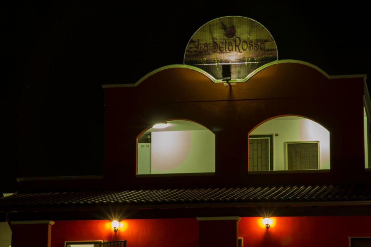 B&B La Seta Rossa Galatone Exterior foto